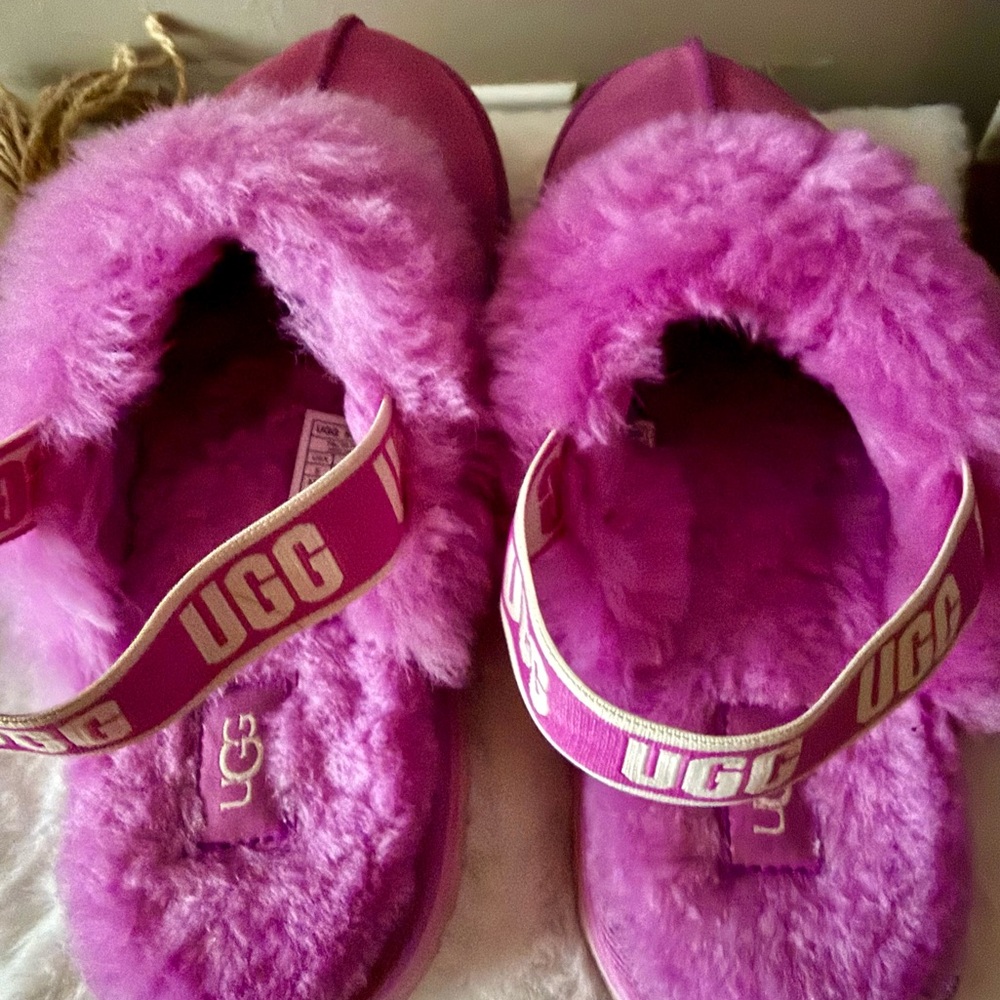 UGG Funkette Women’s 7 - Picture 4 of 4